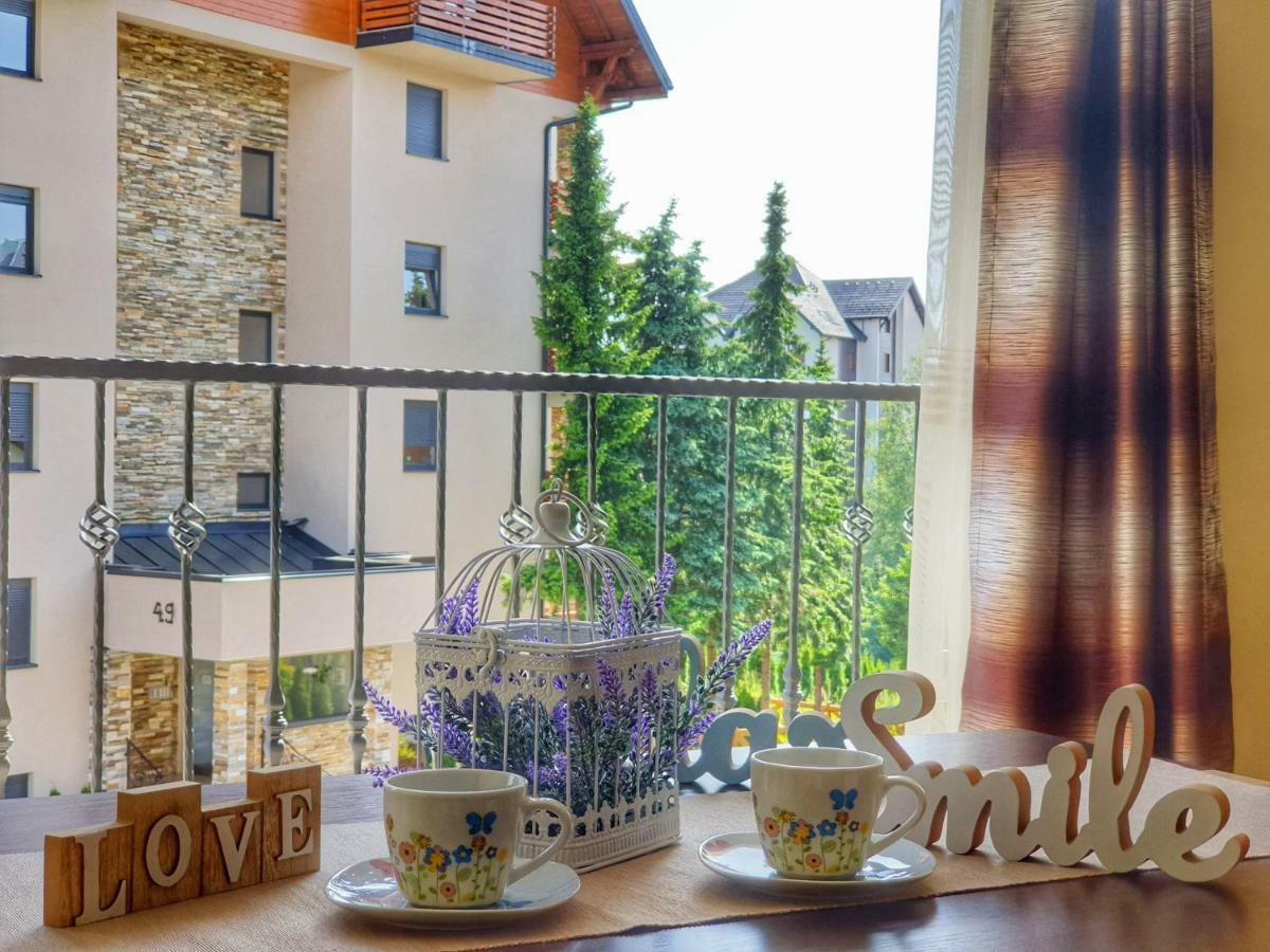 Apartment Mm *