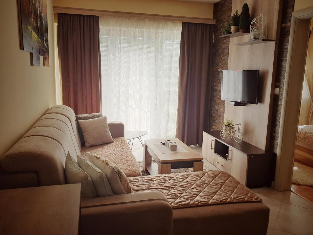 Apartment Mm